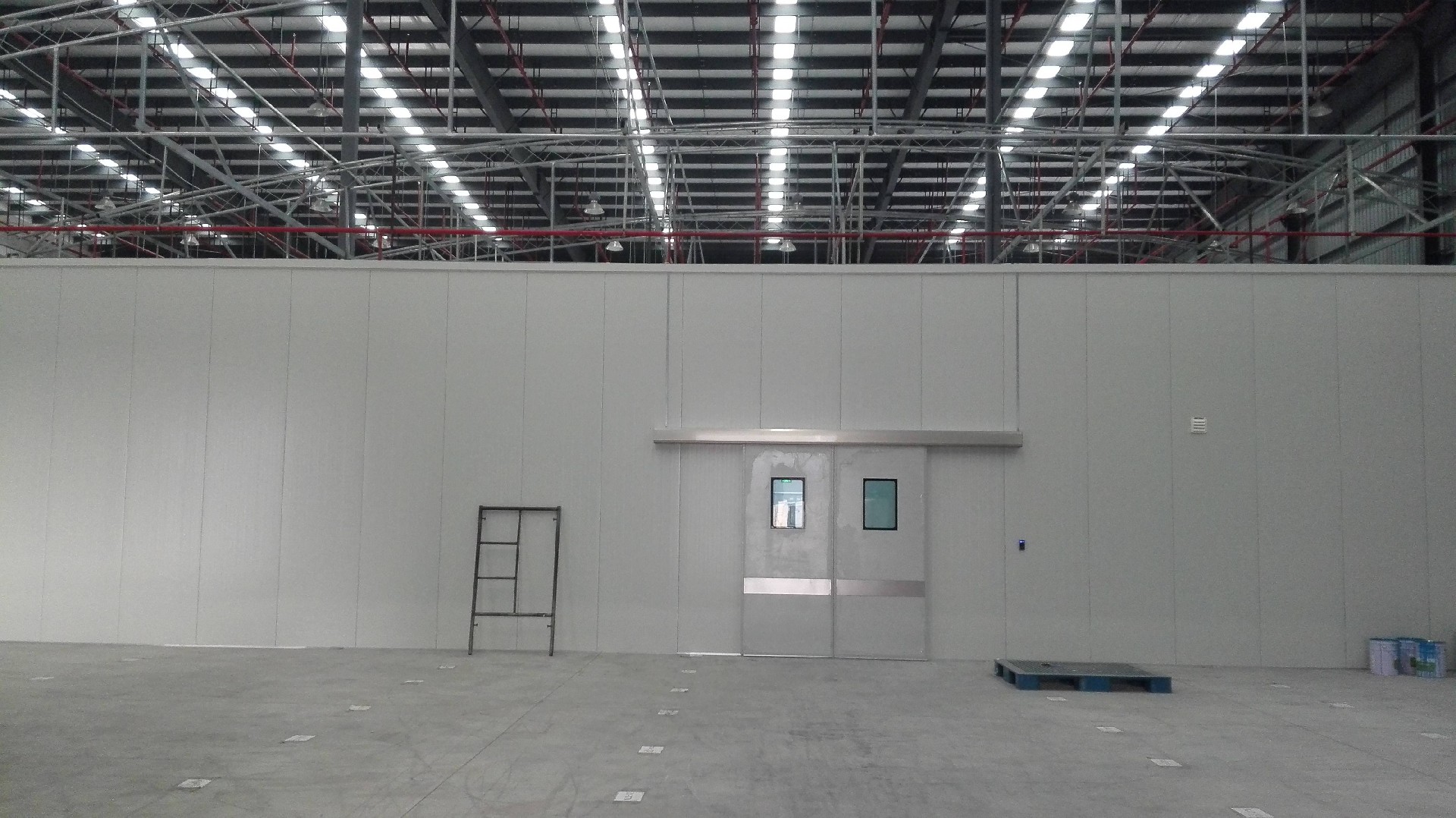 建造-35℃～-40℃急凍庫設計費用價(jià)格多少錢(qián)？